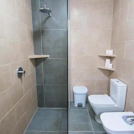 בית הארחה Pension Alcala